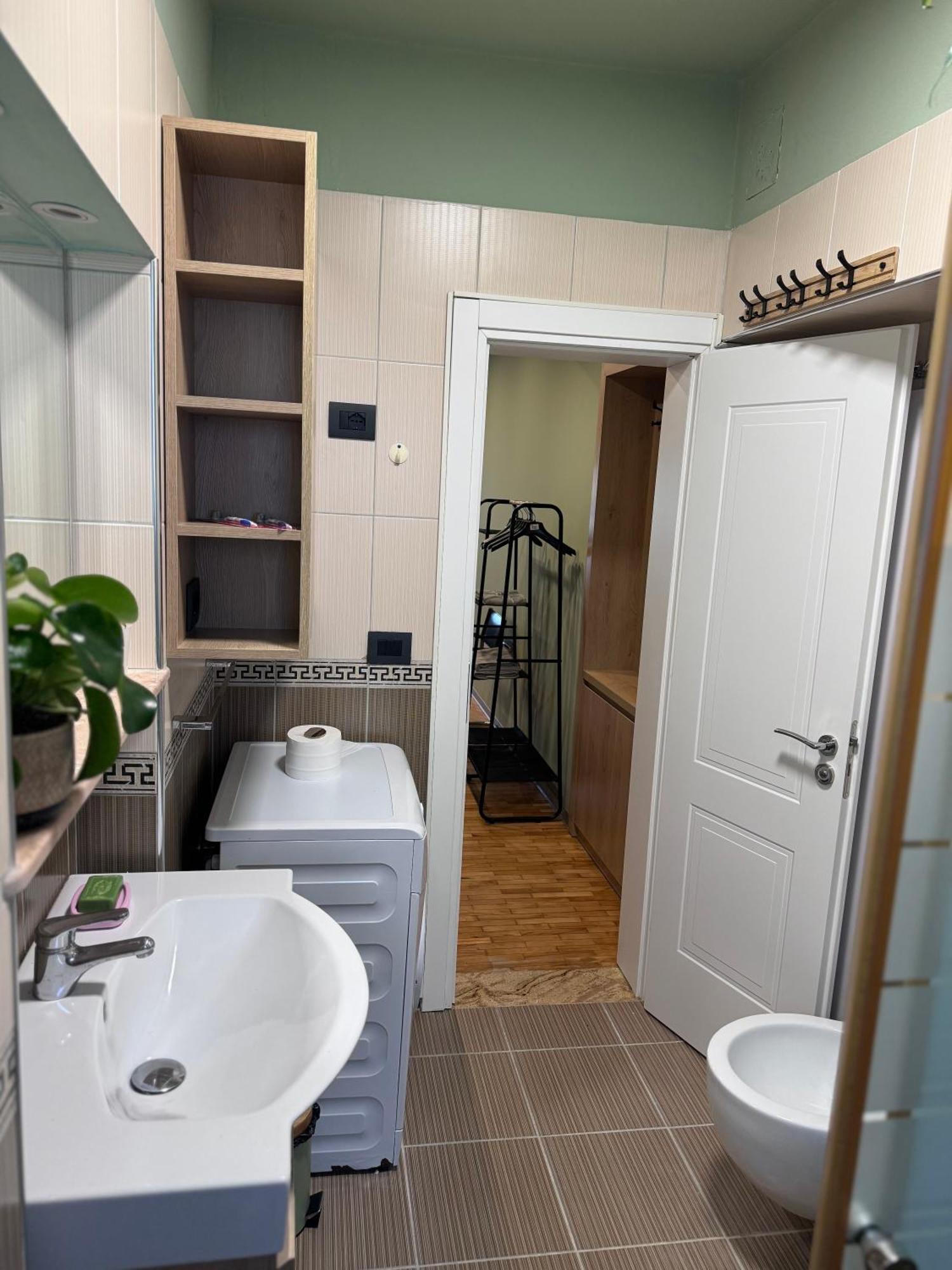 The Hidden Gem Of Blloku Apartment Tiranë Ngoại thất bức ảnh