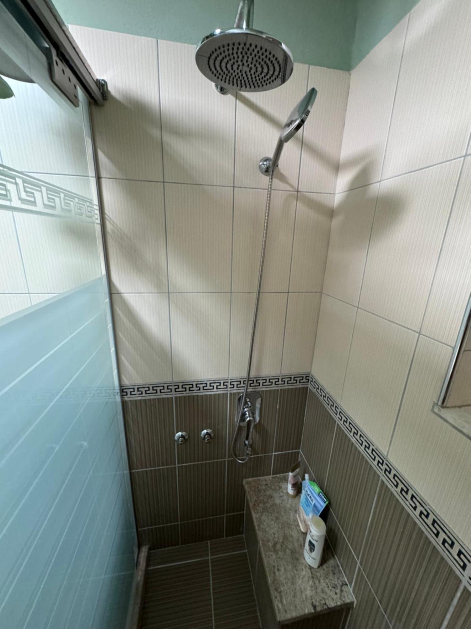 The Hidden Gem Of Blloku Apartment Tiranë Ngoại thất bức ảnh
