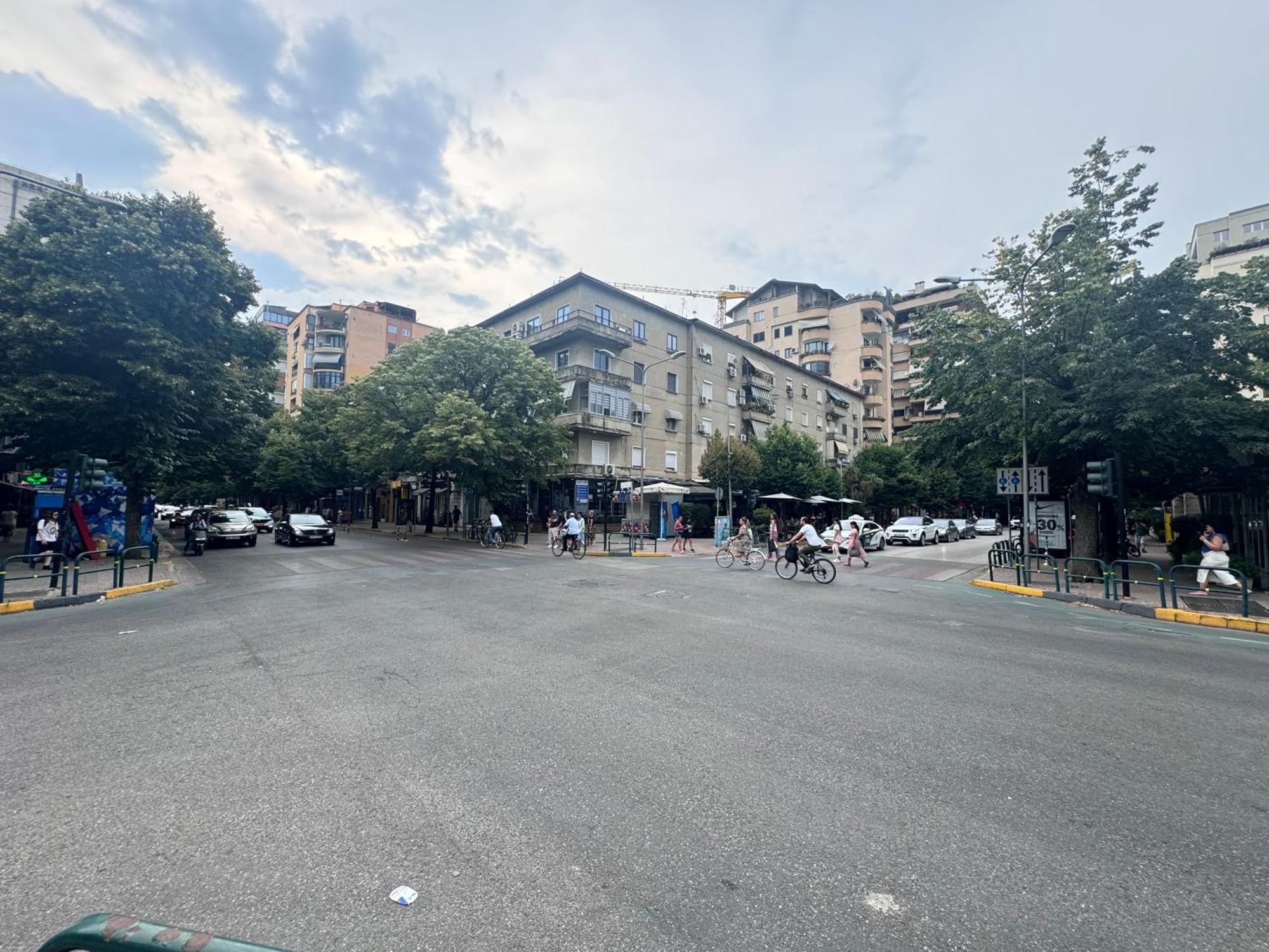 The Hidden Gem Of Blloku Apartment Tiranë Ngoại thất bức ảnh